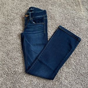 💫 American Eagle Low Rise Slim Bootcut Jeans